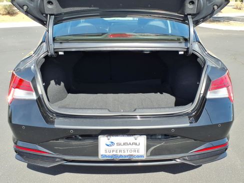 Used 2023 Hyundai Elantra Limited image 15