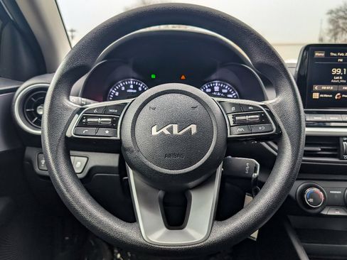 Used 2024 Kia Forte LXS FWD image 18