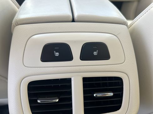 Used 2022 Buick Envision Avenir w/ Technology Package II AWD/4WD image 17