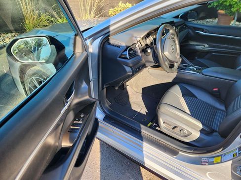 Used 2023 Toyota Camry SE image 23