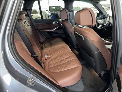 New 2026 BMW X5 xDrive40i w/ M Sport Package image 11