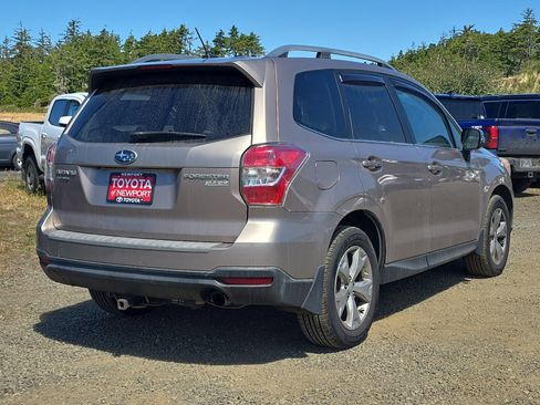 Used 2014 Subaru Forester 2.5i Touring w/ Popular Package #1 AWD/4WD image 5
