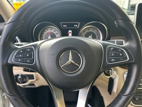 Used 2017 Mercedes-Benz GLA 250 4MATIC image 28