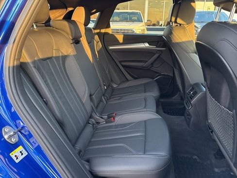 Used 2022 Audi Q5 2.0T Premium Plus w/ Premium Plus Package image 11