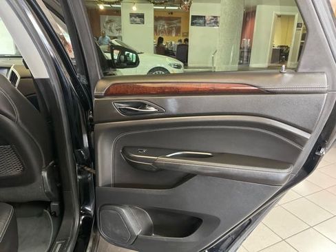 Used 2014 Cadillac SRX Luxury image 20