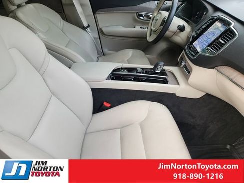 Used 2023 Volvo XC90 B6 Plus w/ Protection Package Premier image 15