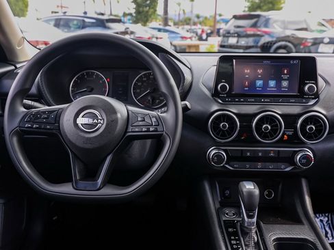 Used 2025 Nissan Sentra S image 21