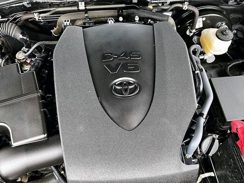 Used 2023 Toyota Tacoma TRD Sport image 28