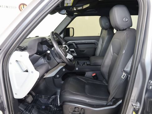 Used 2023 Land Rover Defender 110 SE image 12