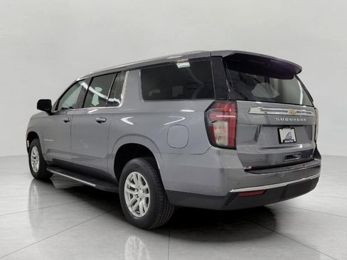 Used 2021 Chevrolet Suburban LT w/ Luxury Package image 20