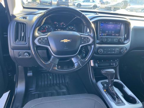 Used 2021 Chevrolet Colorado LT w/ Fleet Safety Package image 9