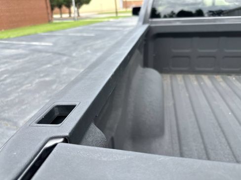 Used 2015 RAM 1500 Express RWD image 10