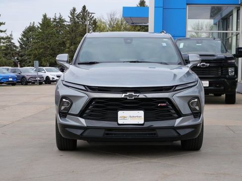Used 2025 Chevrolet Blazer RS w/ Enhanced Convenience Package AWD/4WD image 2