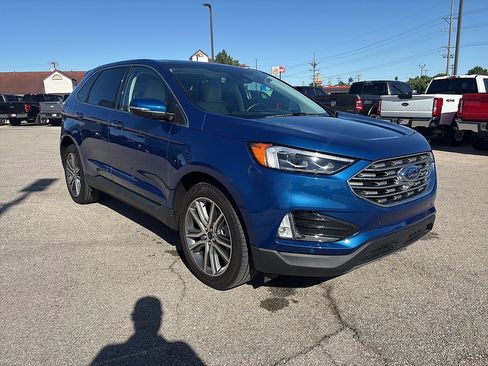 Used 2023 Ford Edge Titanium w/ Equipment Group 301A AWD/4WD image 8