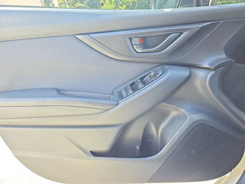 Used 2019 Subaru Crosstrek 2.0i Premium AWD/4WD image 17