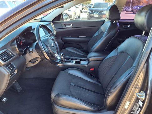 Used 2018 Kia Optima S w/ Panoramic Sunroof Package image 16