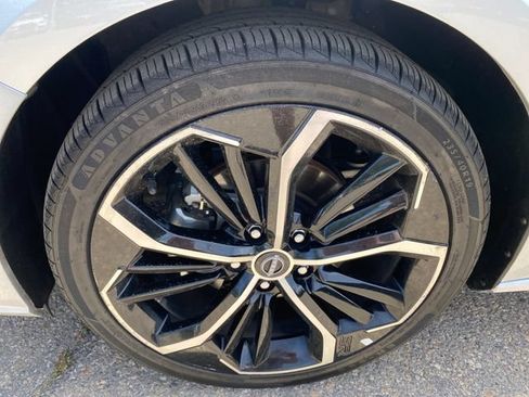 Used 2024 Nissan Altima 2.5 SR FWD image 22