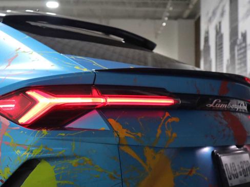 Used 2019 Lamborghini Urus image 10