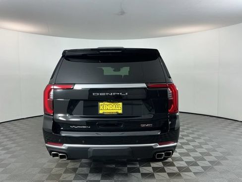Used 2026 GMC Yukon Denali w/ Denali Reserve Package AWD/4WD image 5