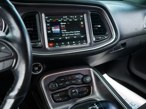 Used 2018 Dodge Challenger R/T Scat Pack RWD image 7