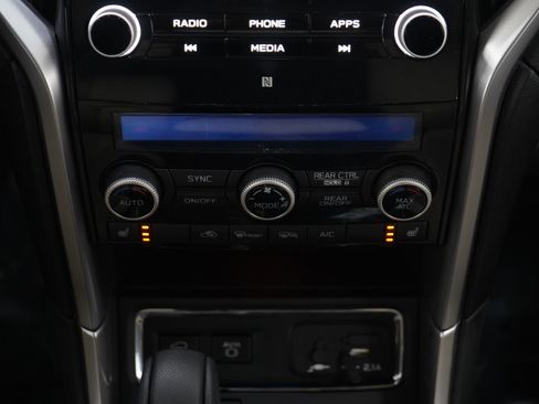 Used 2021 Subaru Ascent Premium w/ Convenience Package image 18