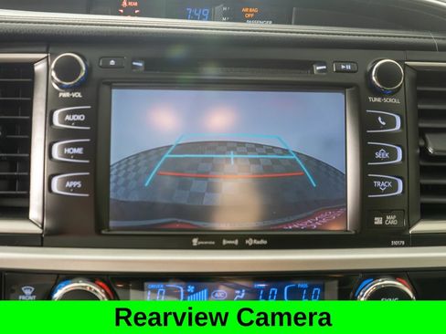 Used 2017 Toyota Highlander SE AWD/4WD image 22