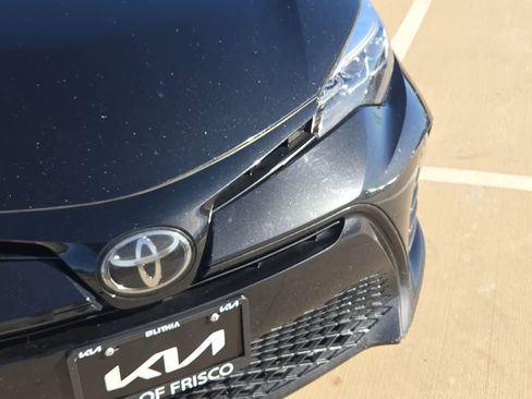 Used 2019 Toyota Corolla L image 10