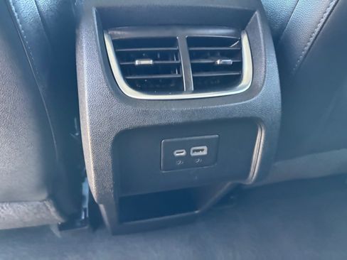 Used 2021 Chevrolet Blazer LT image 19