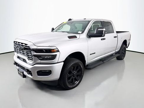 Used 2026 RAM 2500 Big Horn AWD/4WD image 3