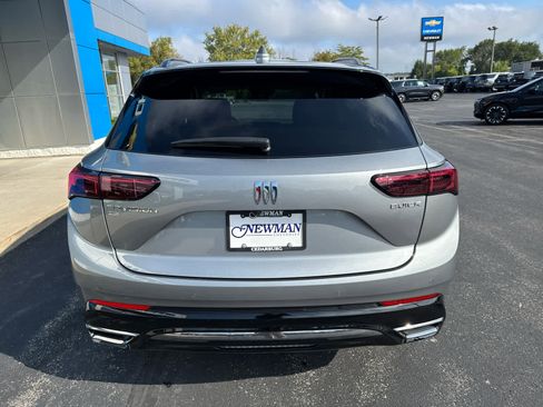 Used 2025 Buick Envision Sport Touring image 8