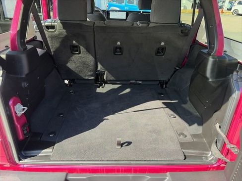 Used 2024 Jeep Wrangler Unlimited Sport AWD/4WD image 14