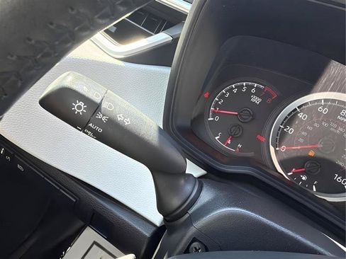 Used 2021 Toyota Corolla SE FWD image 41