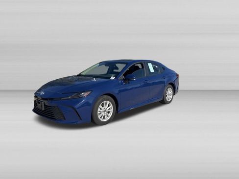Used 2026 Toyota Camry LE FWD image 8