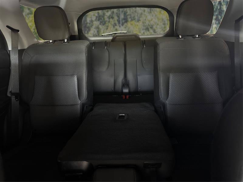 Used 2022 Ford Explorer XLT AWD/4WD image 30