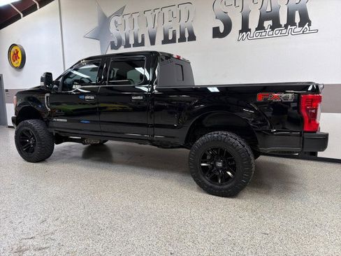 Used 2017 Ford F250 Platinum w/ Platinum Ultimate Package image 6