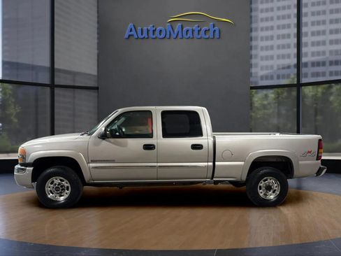 Used 2005 GMC Sierra 2500 SLE w/ Skid Plate Package AWD/4WD image 6