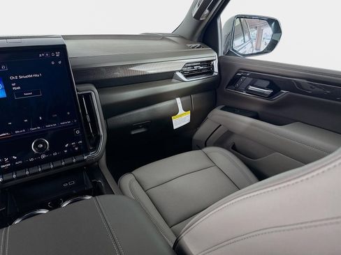 New 2026 GMC Yukon Elevation image 25