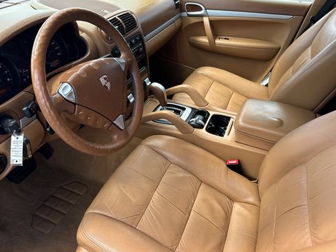 Used 2008 Porsche Cayenne AWD/4WD image 11