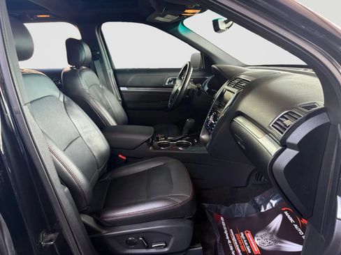 Used 2016 Ford Explorer Sport w/ Equipment Group 401A AWD/4WD image 22