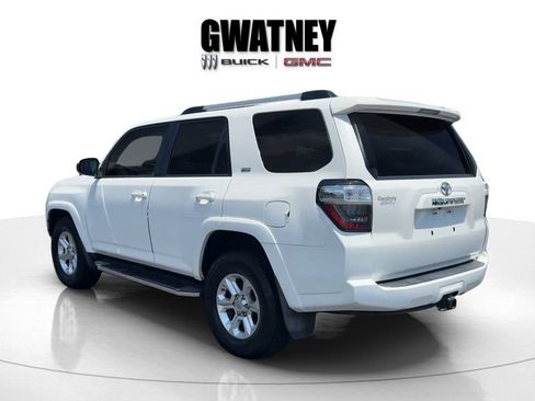 Used 2019 Toyota 4Runner SR5 RWD image 7