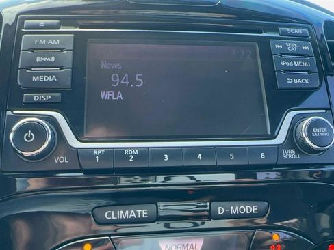 Used 2017 Nissan Juke SV FWD image 23