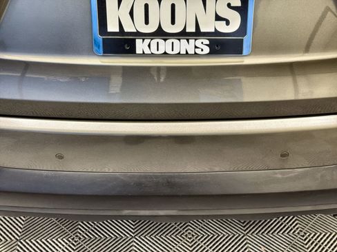 Used 2017 Kia Sorento LX w/ LX Convenience Package image 24