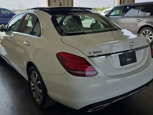 Used 2017 Mercedes-Benz C 300 4MATIC Sedan image 2