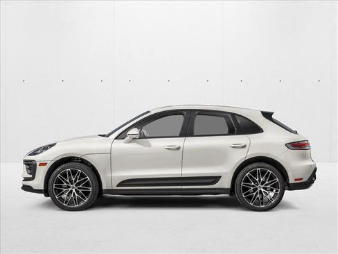 New 2026 Porsche Macan image 3