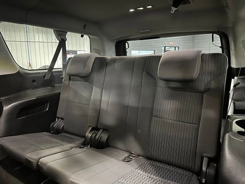 Used 2018 GMC Yukon XL SLE image 24