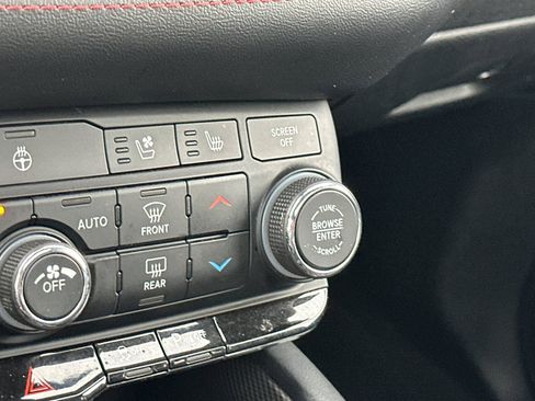 Used 2023 Dodge Durango GT image 30