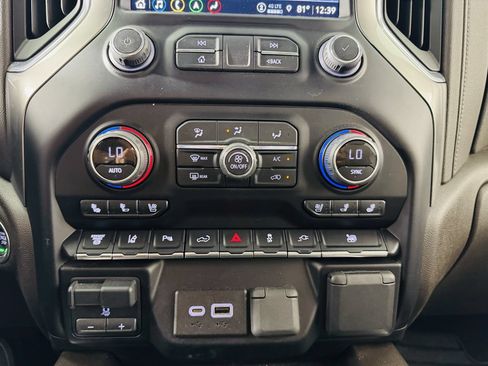 Certified 2022 Chevrolet Silverado 2500 LTZ w/ LTZ Premium Package RWD image 21