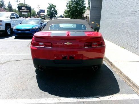 Used 2015 Chevrolet Camaro LT RWD image 5