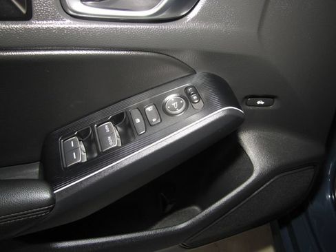 Certified 2025 Honda Civic Sport Touring image 12