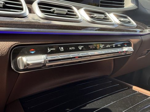 New 2026 Mercedes-Benz GLS 450 4MATIC image 44
